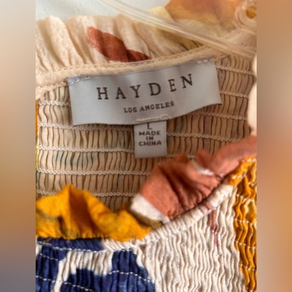 Hayden Women’s Textured Smock Detail Ruffle Top Size Large - Picture 10 of 10